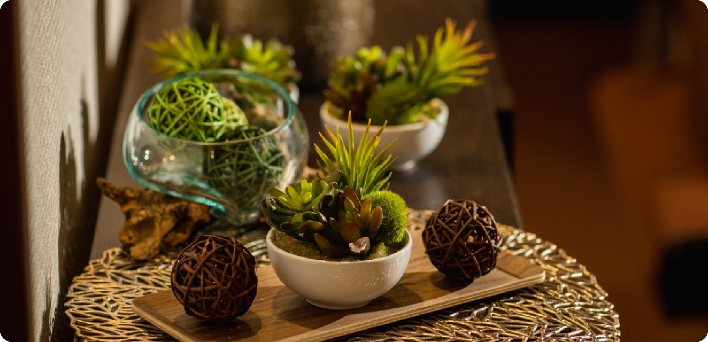 ボディケア 全身を丁寧にもみほぐしリフレッシュ、身体に溜まった疲労を取り除きます。